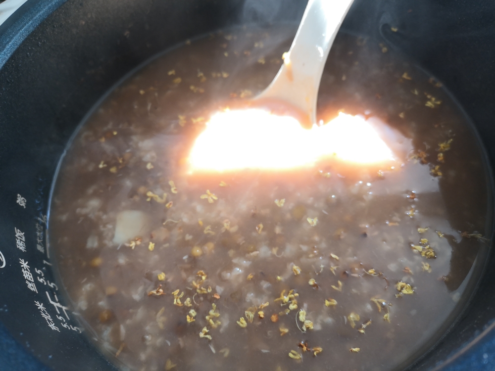 懒人的电饭煲绿豆粥的做法