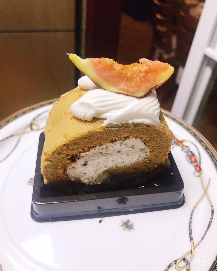 『拿铁咖啡奥利奥蛋糕卷』