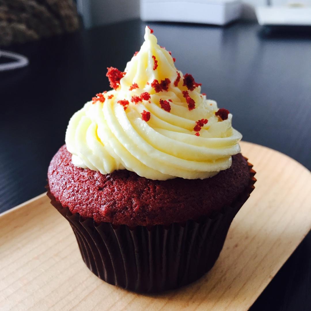 传统红丝绒杯子蛋糕（极软无泡打粉）Red velvet cupcake