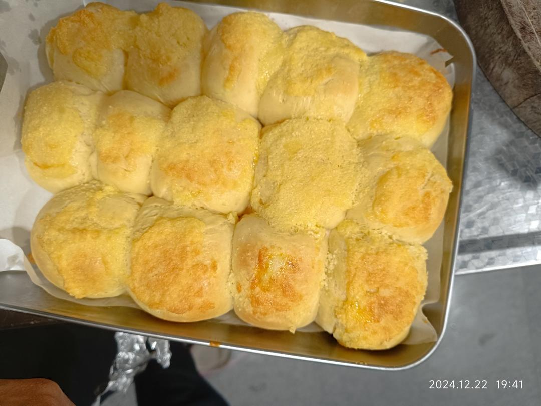 波兰种椰蓉餐包（28*28方盘）面包机就能实现拉丝！总结面包制作关键经验！