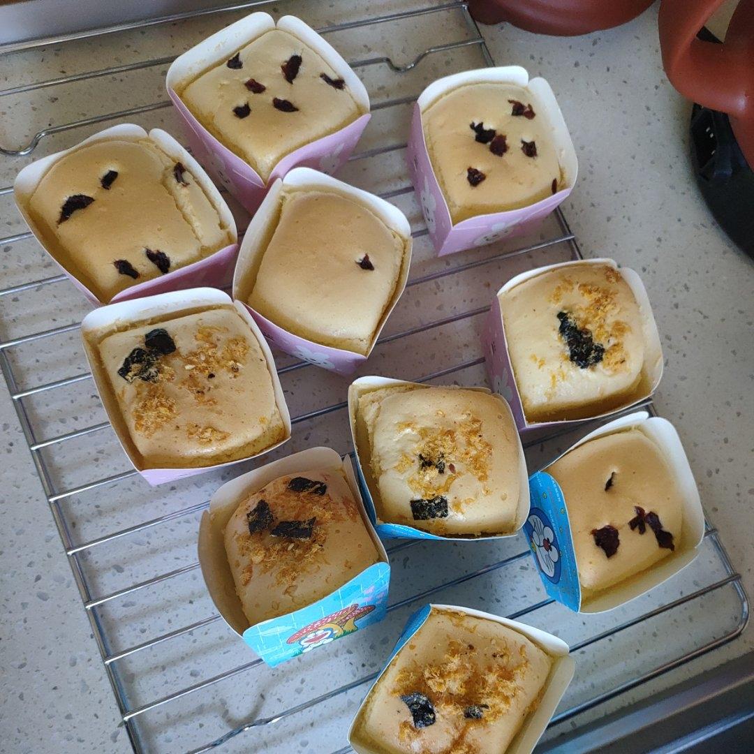 戚风小纸杯蛋糕