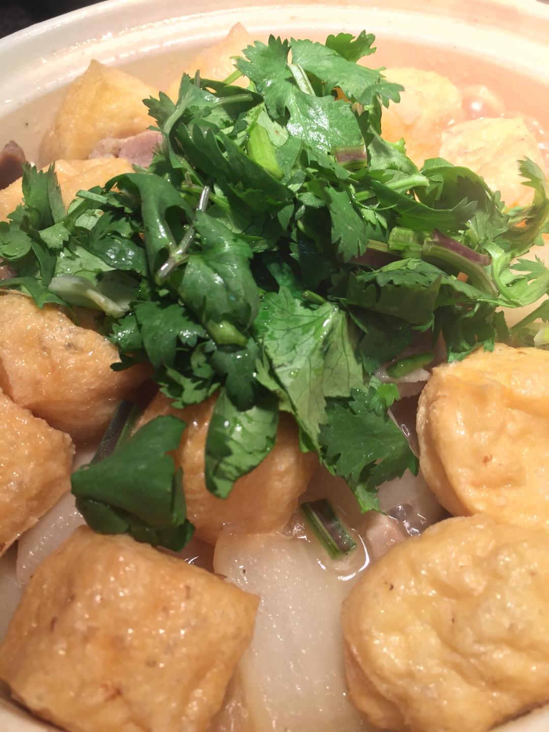 客家咸肉萝卜煲的做法