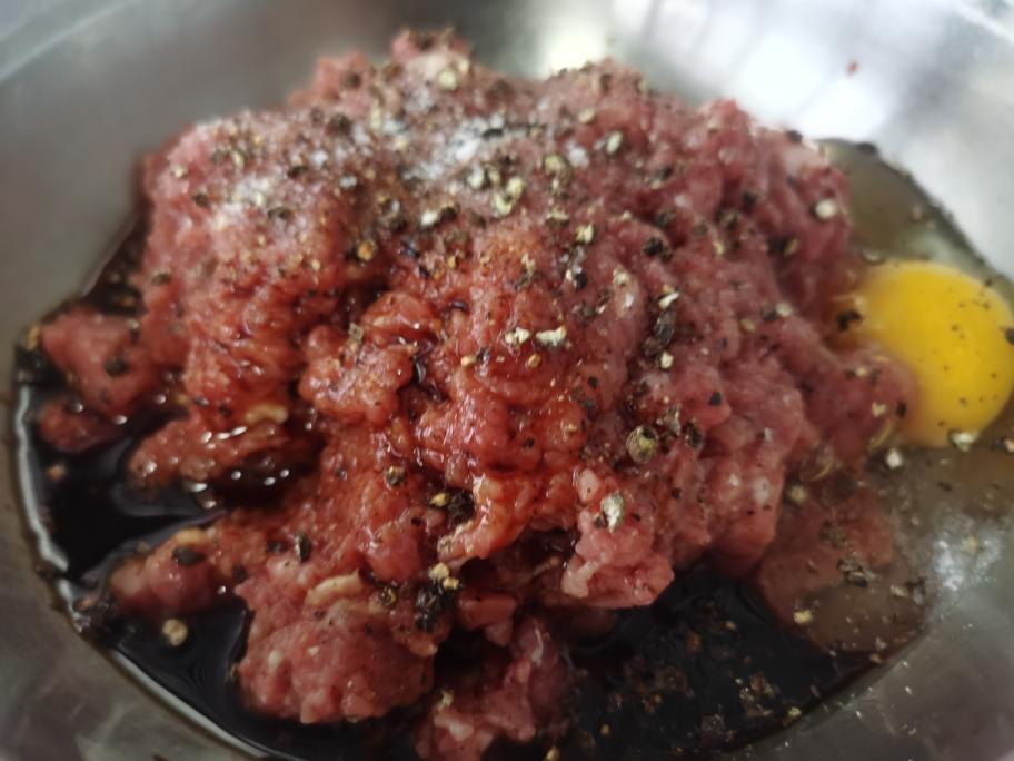 汉堡牛肉饼🥩的做法 步骤5