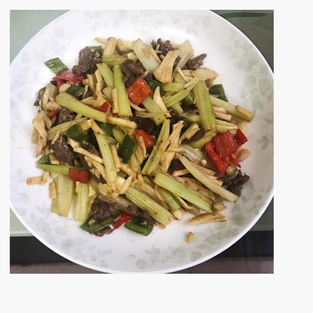 芹菜炒牛肉