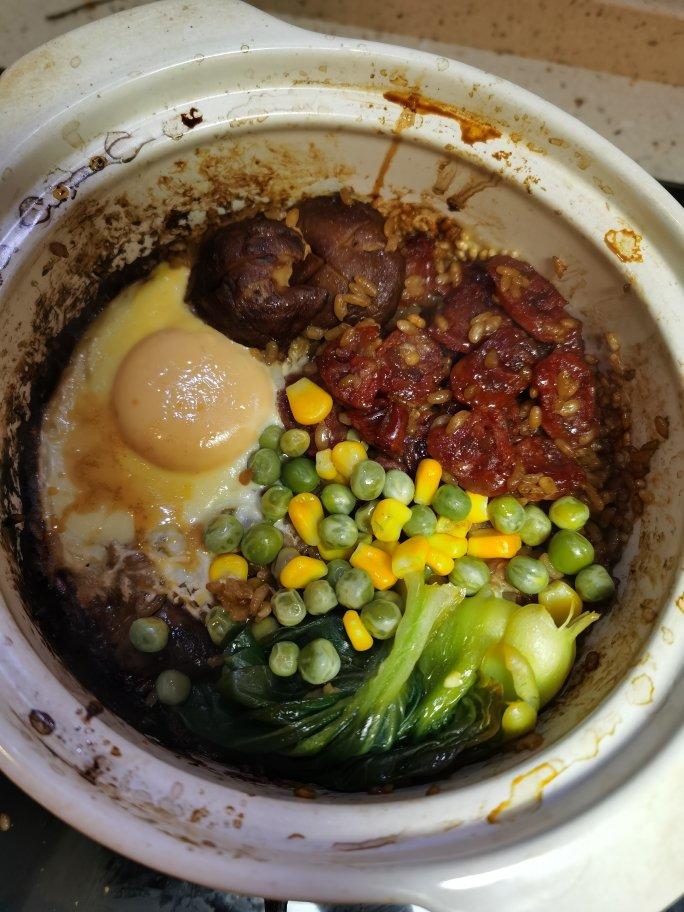 香肠煲仔饭