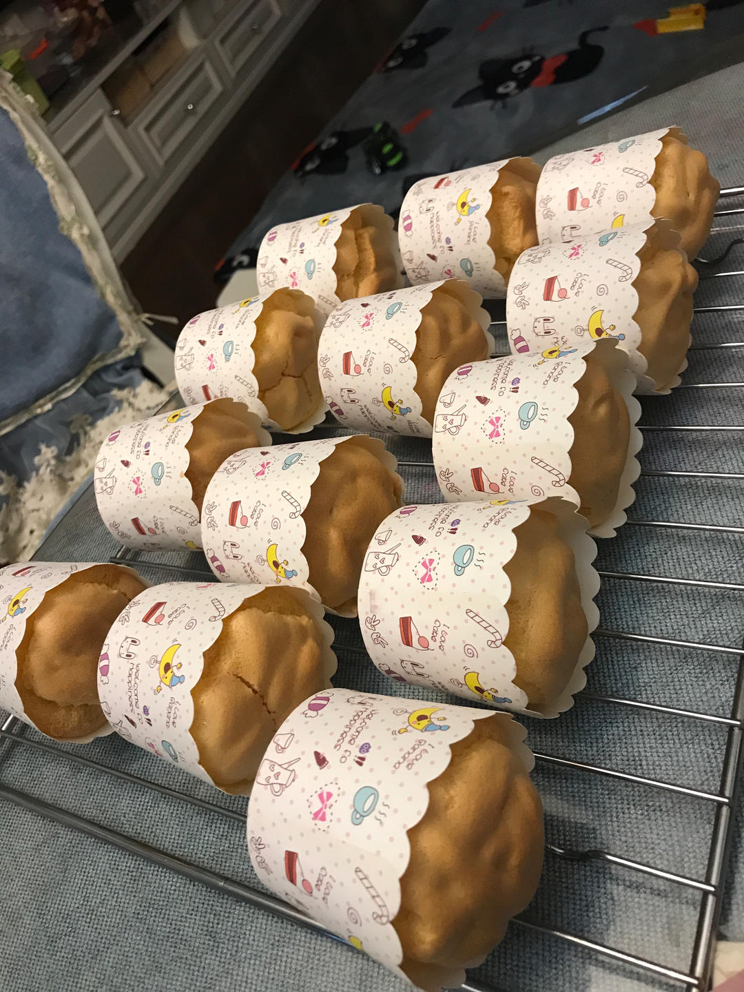 纸杯蛋糕 8寸戚风蛋糕的量