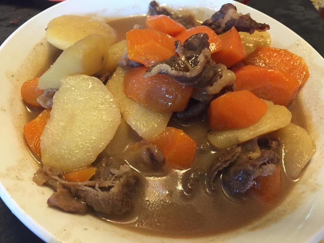 土豆萝卜牛肉片的做法