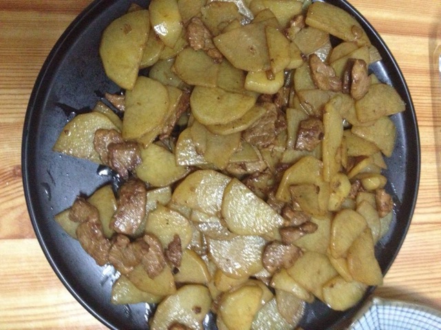 土豆青椒炒肉片