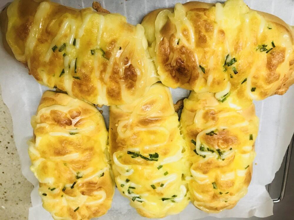 香葱芝士肉松面包