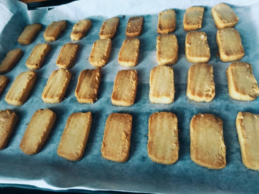 【炼乳脆饼•硬】非常简单的硬饼干