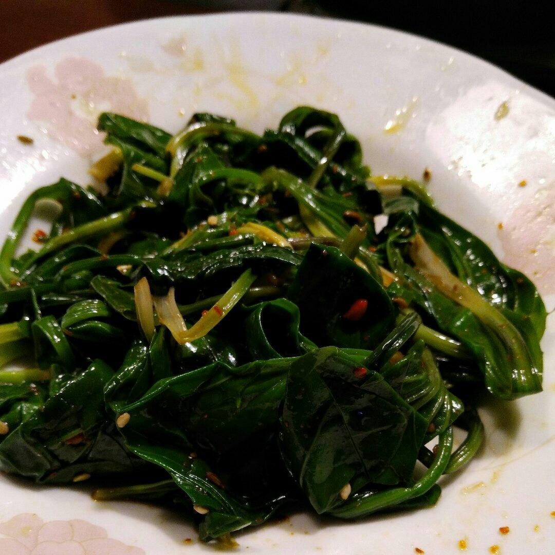 凉拌车前草