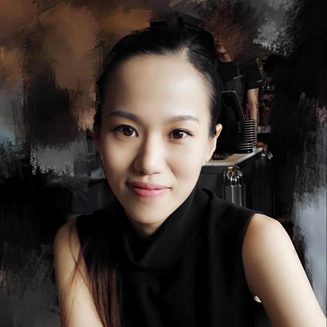 Cathy 馨