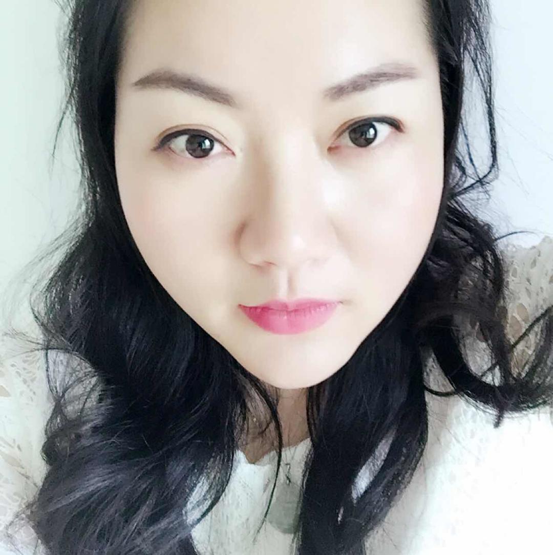 墨墨妍