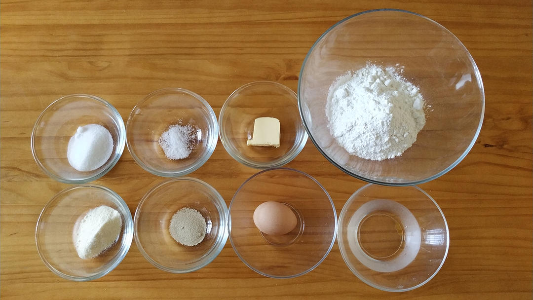 纯奶手撕吐司的做法 步骤1