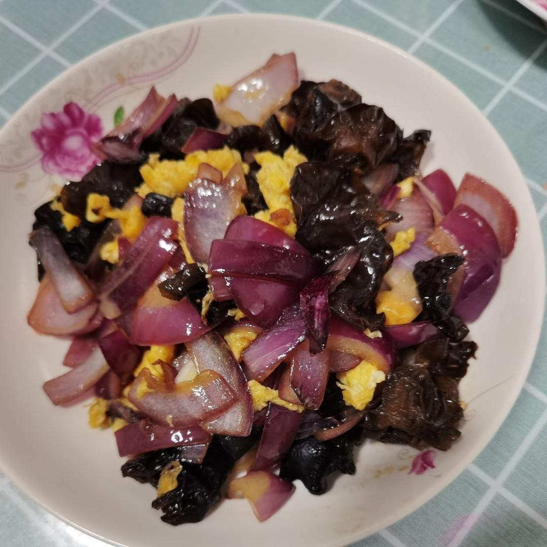 减脂餐｜木耳洋葱炒鸡蛋，简单好吃‼️