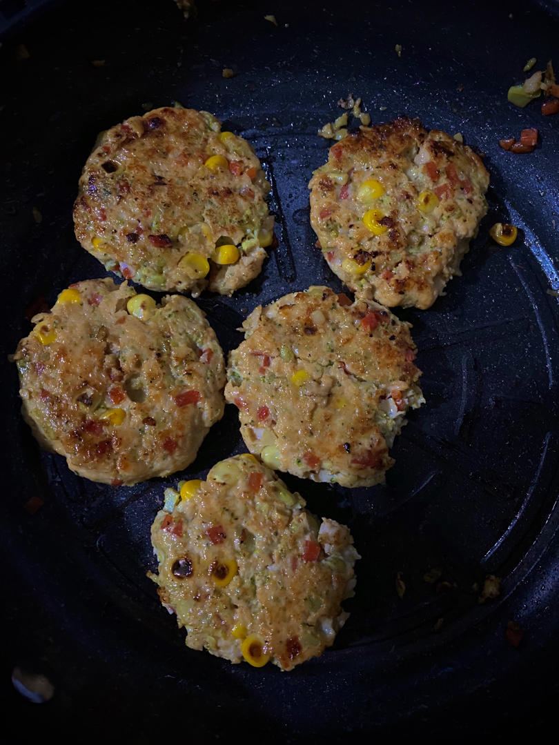 减肥餐低脂鸡胸肉饼