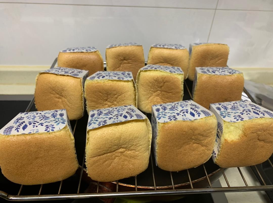 纸杯蛋糕 8寸戚风蛋糕的量