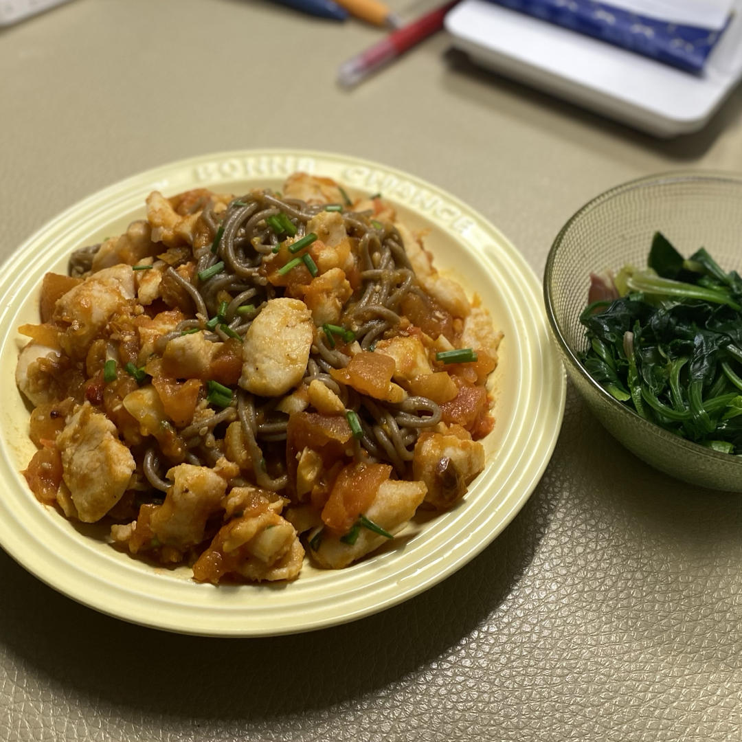 番茄鱼巴沙鱼（也可以用番茄龙利鱼），番茄酱汁超浓郁，营养又下饭！