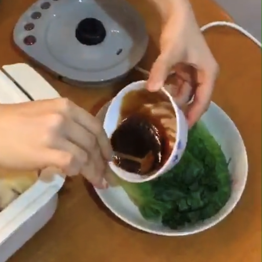 贝卡直播食谱-懒人版蚝油生菜的做法 步骤6