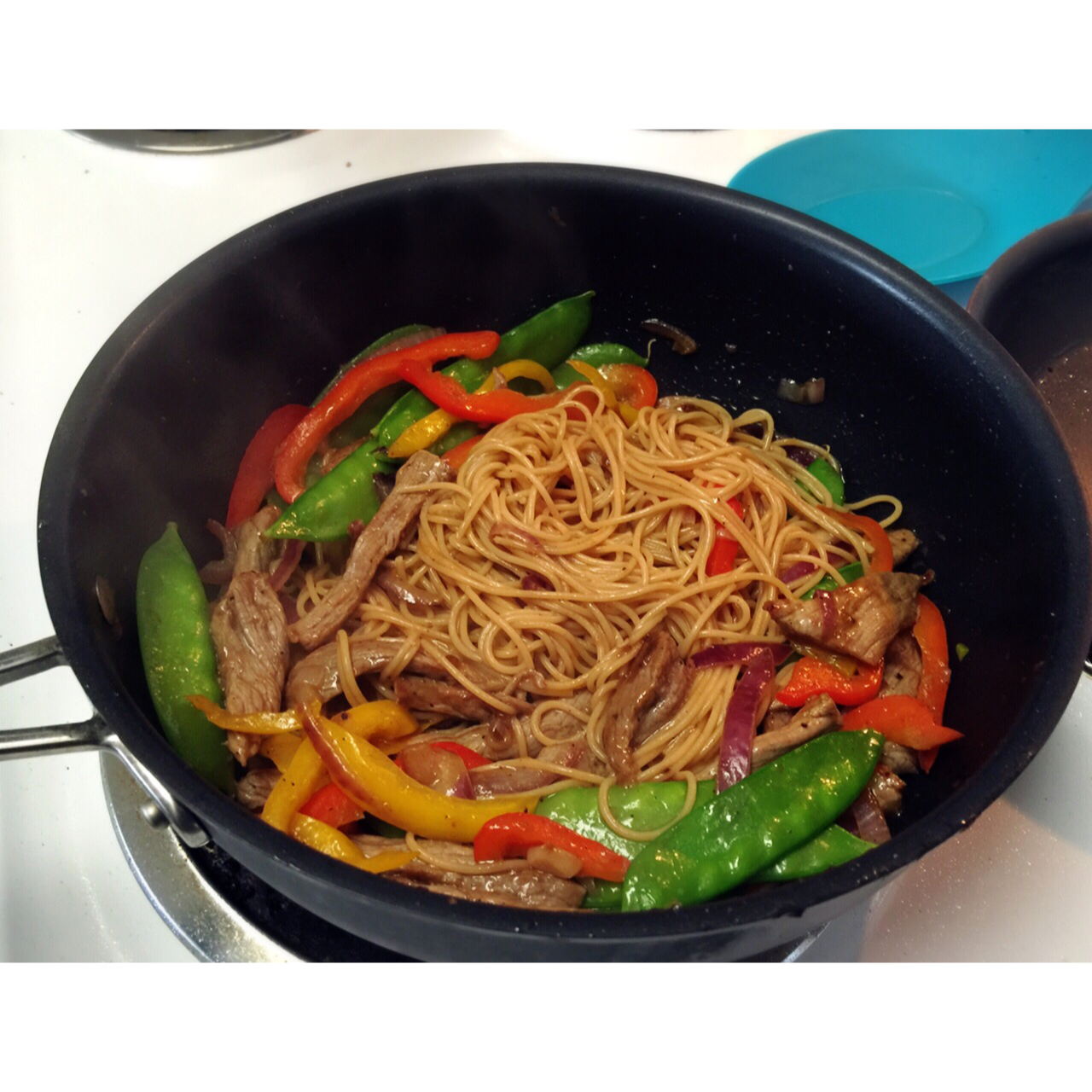黑椒牛柳炒意面