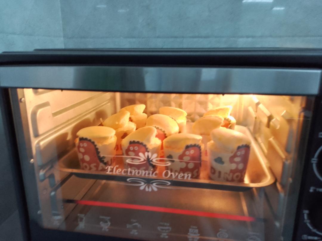 戚风小纸杯蛋糕