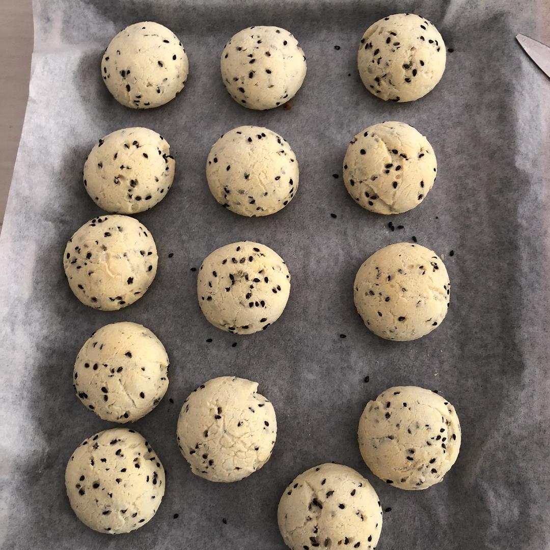 黑芝麻麻薯面包