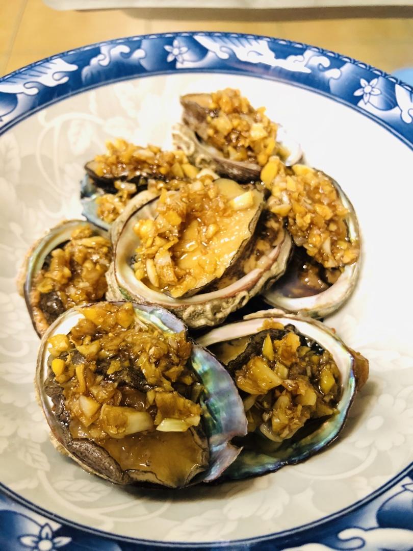 蒜蓉粉丝蒸鲍鱼