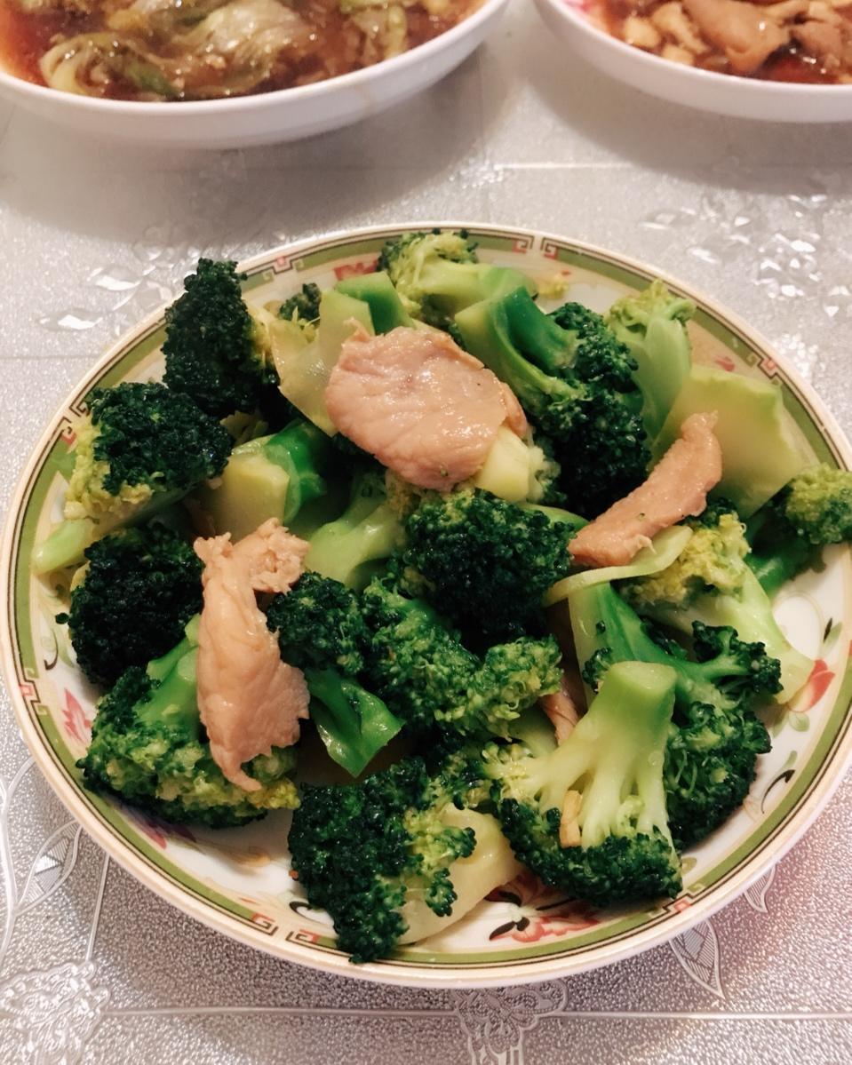 西兰花炒肉片
