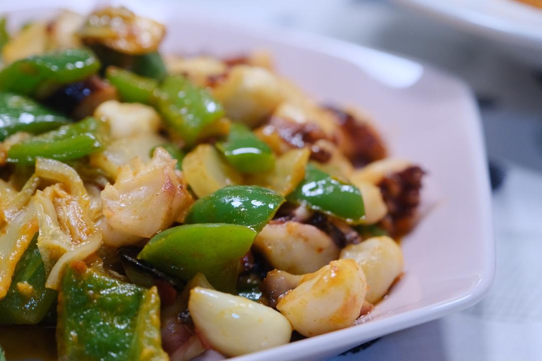 鱿鱼炒泡菜，泡菜炒鱿鱼