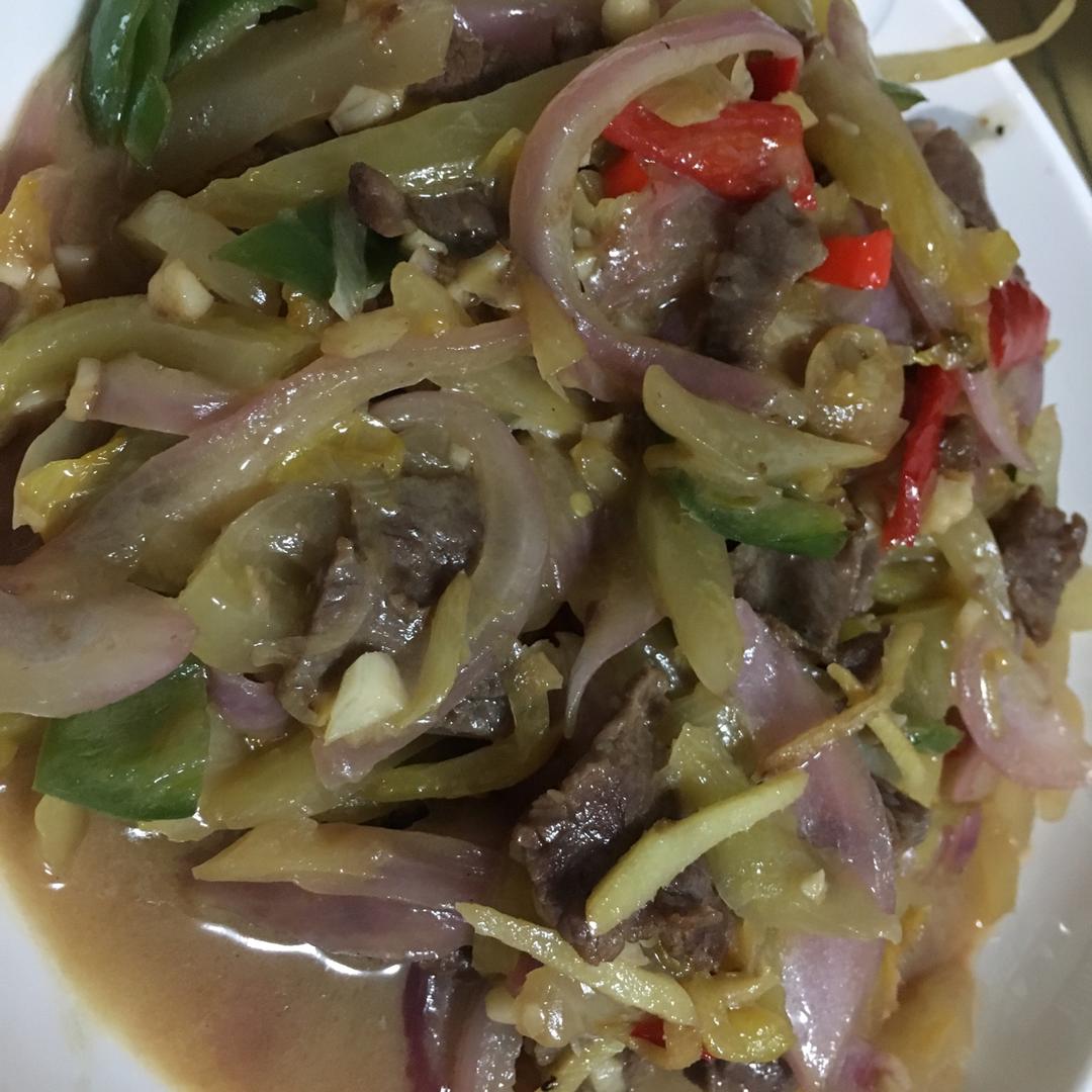 爆炒尖椒牛肉