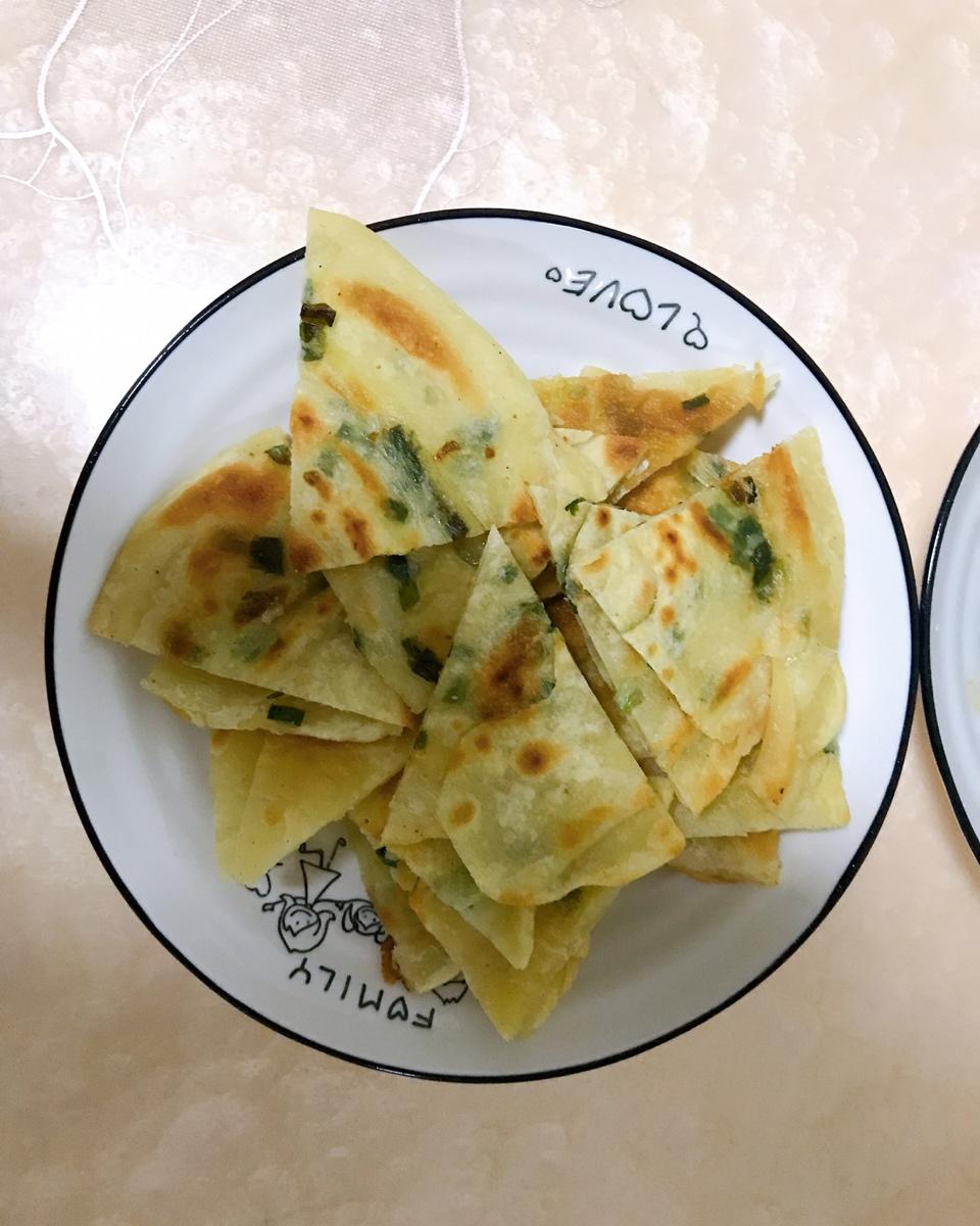 香酥千层饼，葱油饼，酥掉渣了