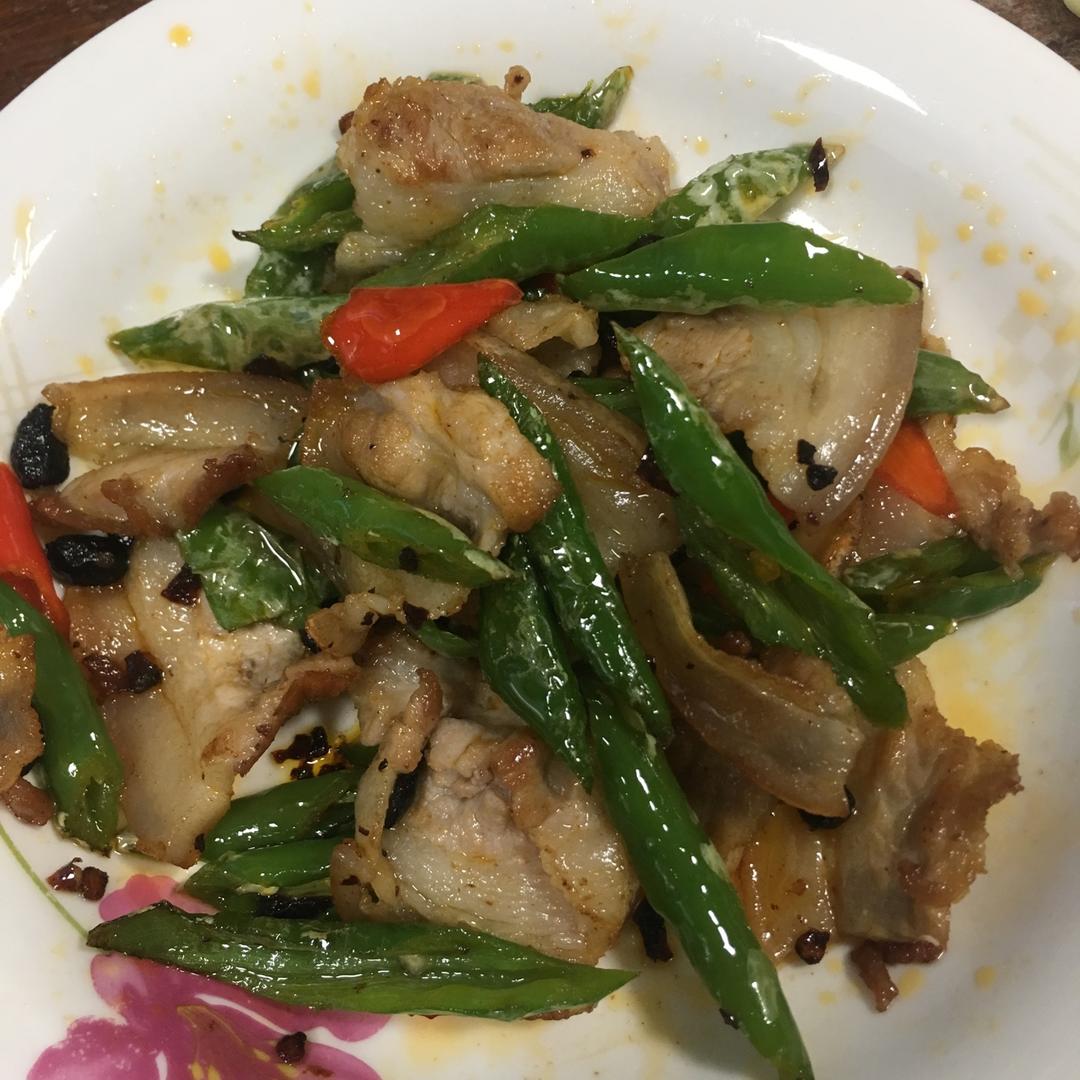 辣椒炒五花肉