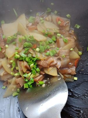 下饭菜~土豆炒腊肉的做法 步骤6