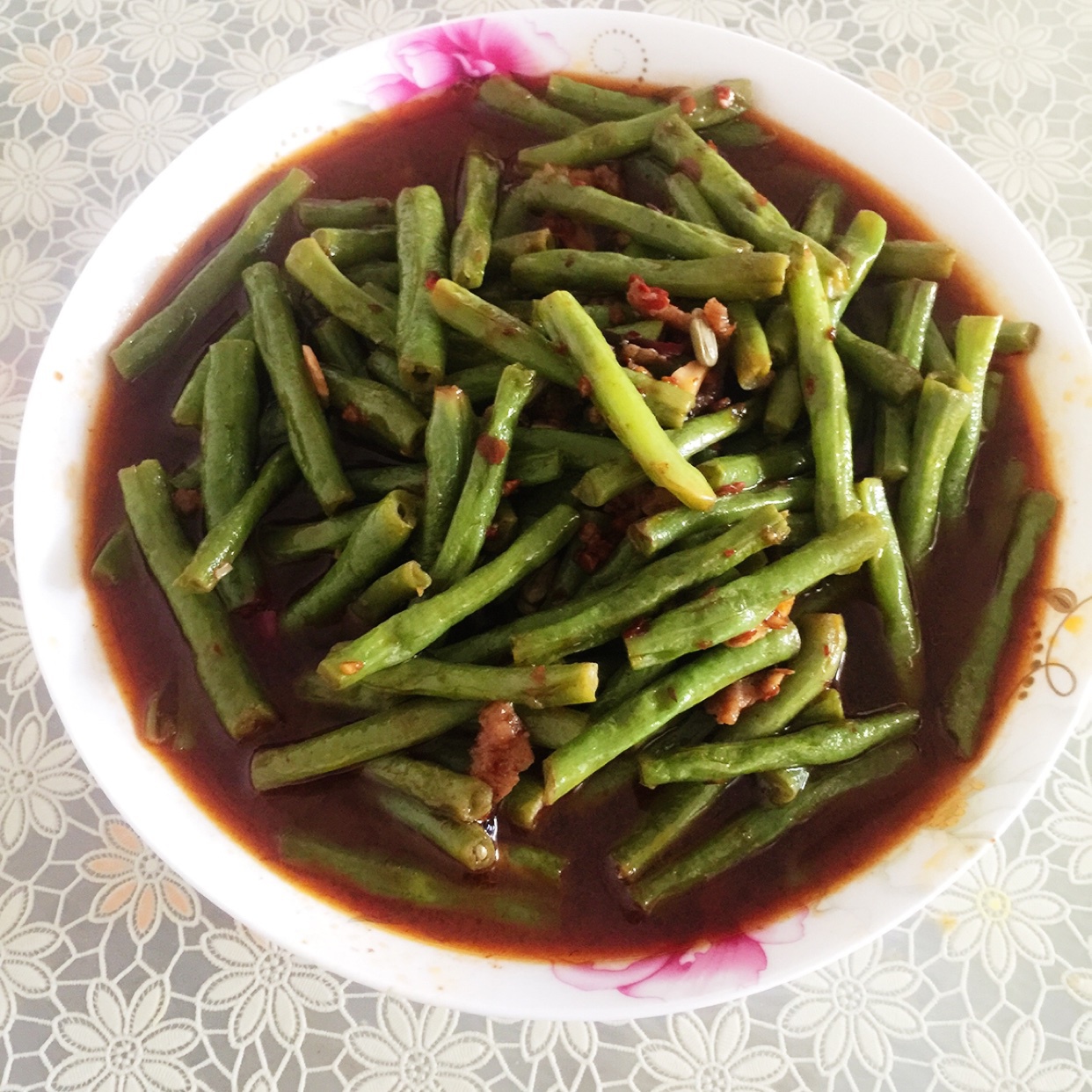 老干妈炒缸豆