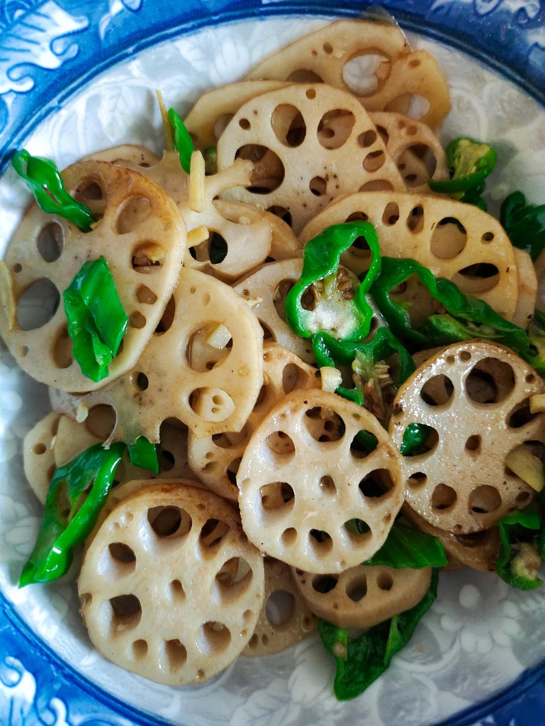 全家都爱吃的清炒藕片😋