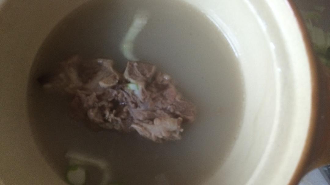 清炖脊骨汤的做法