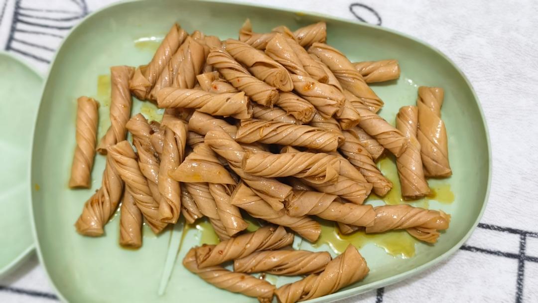 馋嘴小食 | 自制小辣条