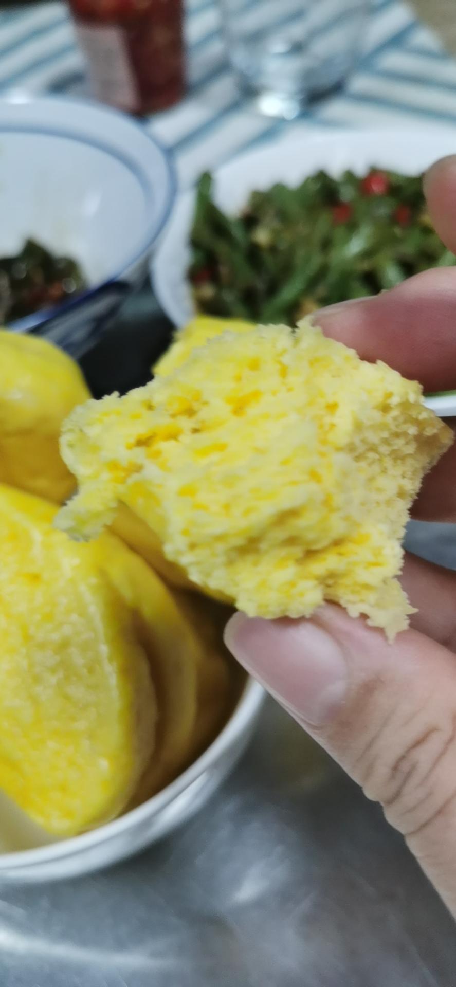 新手也可以--详解如何做出人见人爱、金黄的南瓜馒头