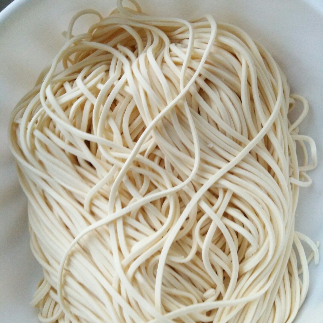 鸡蛋手擀面