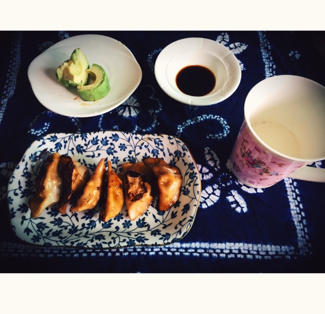 速冻水饺吃腻了吗~变锅贴吧(๑´ڡ`๑)