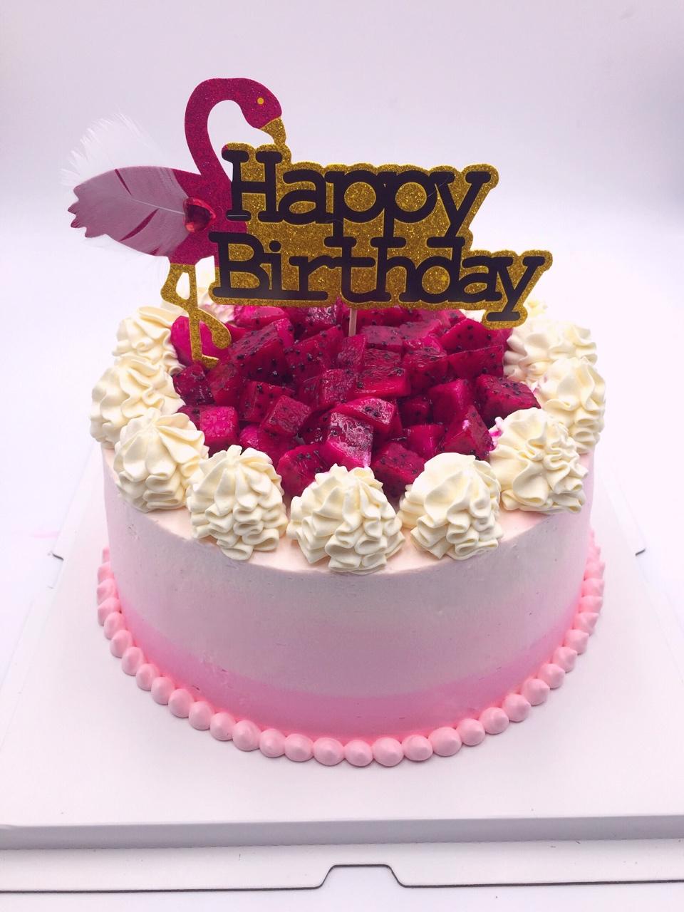 奶油水果装饰蛋糕