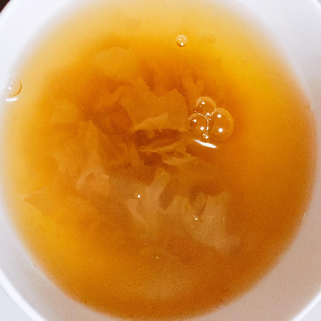 红枣银耳莲子羹