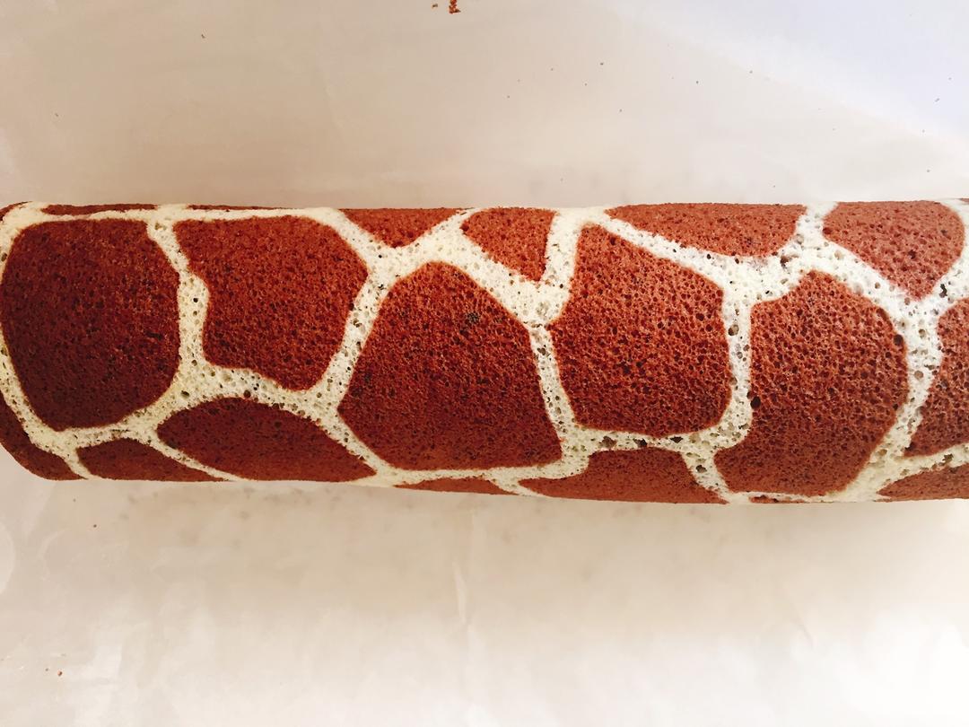 奶牛蛋糕卷+长颈鹿蛋糕卷