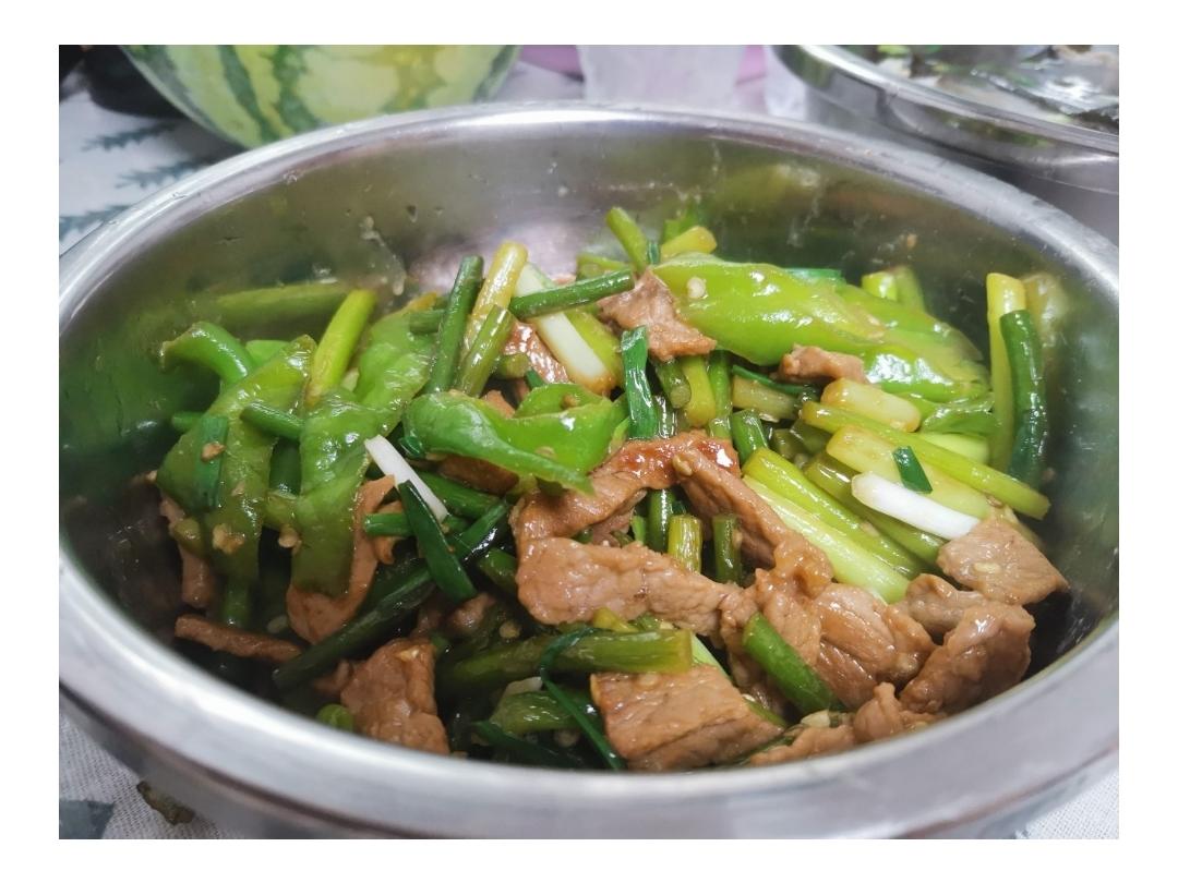 牛肉丝炒蒜苔