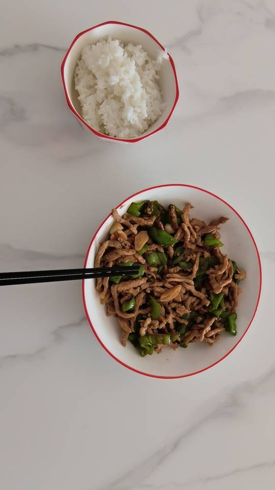 正宗辣椒炒肉