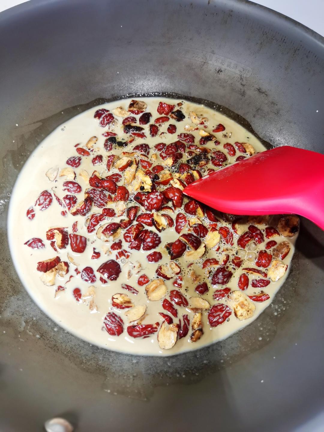 红糖红枣糕 枣香浓郁 香甜松软