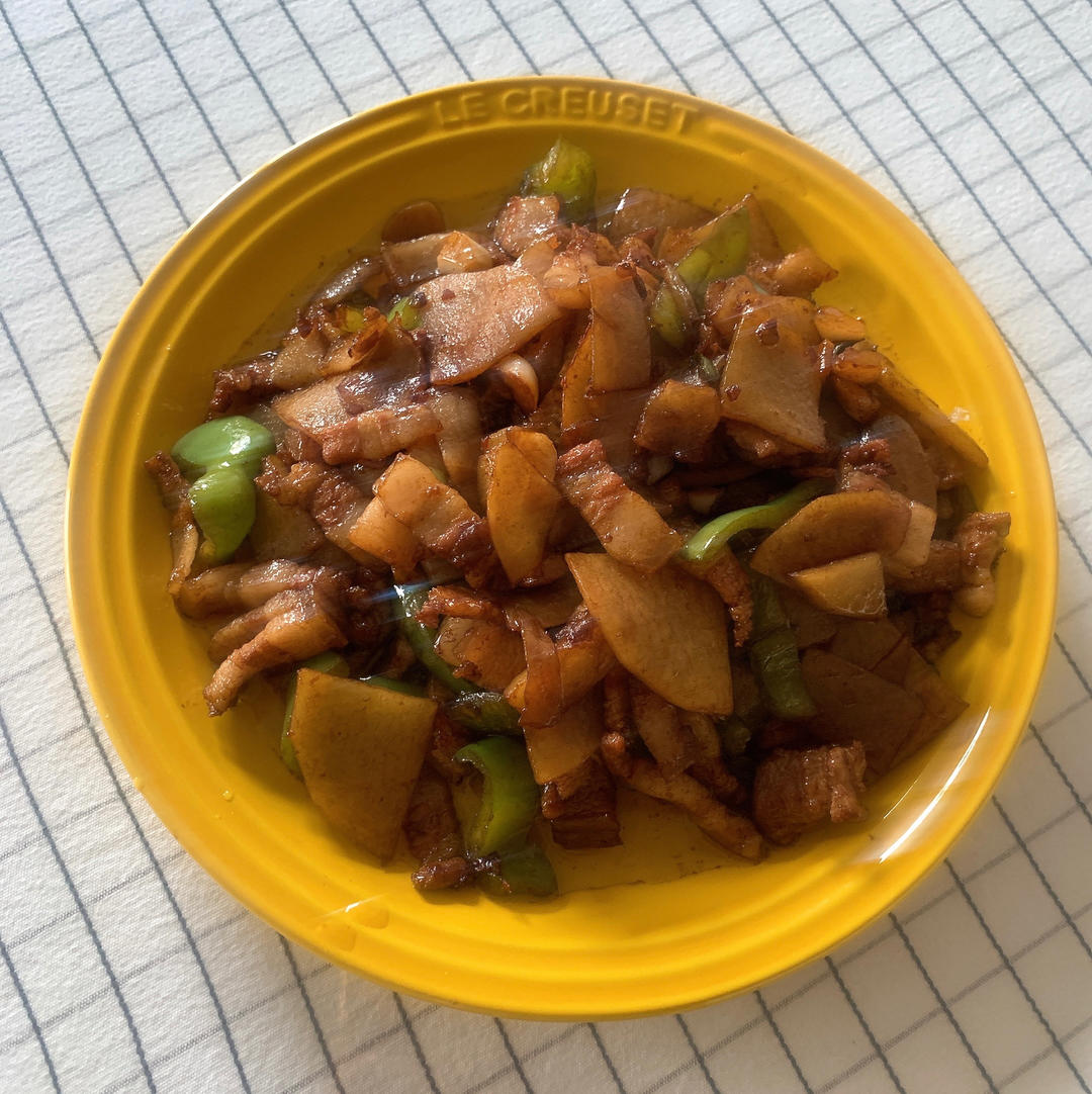 五花肉干煎土豆