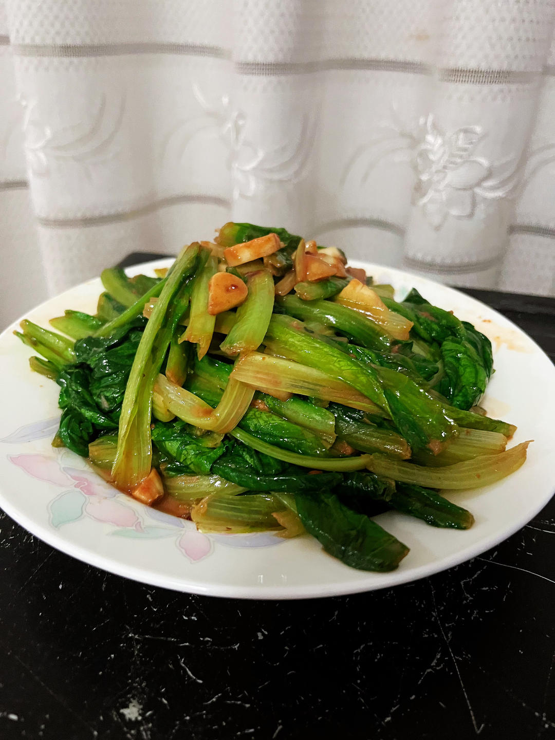 豆腐乳炒油麦菜