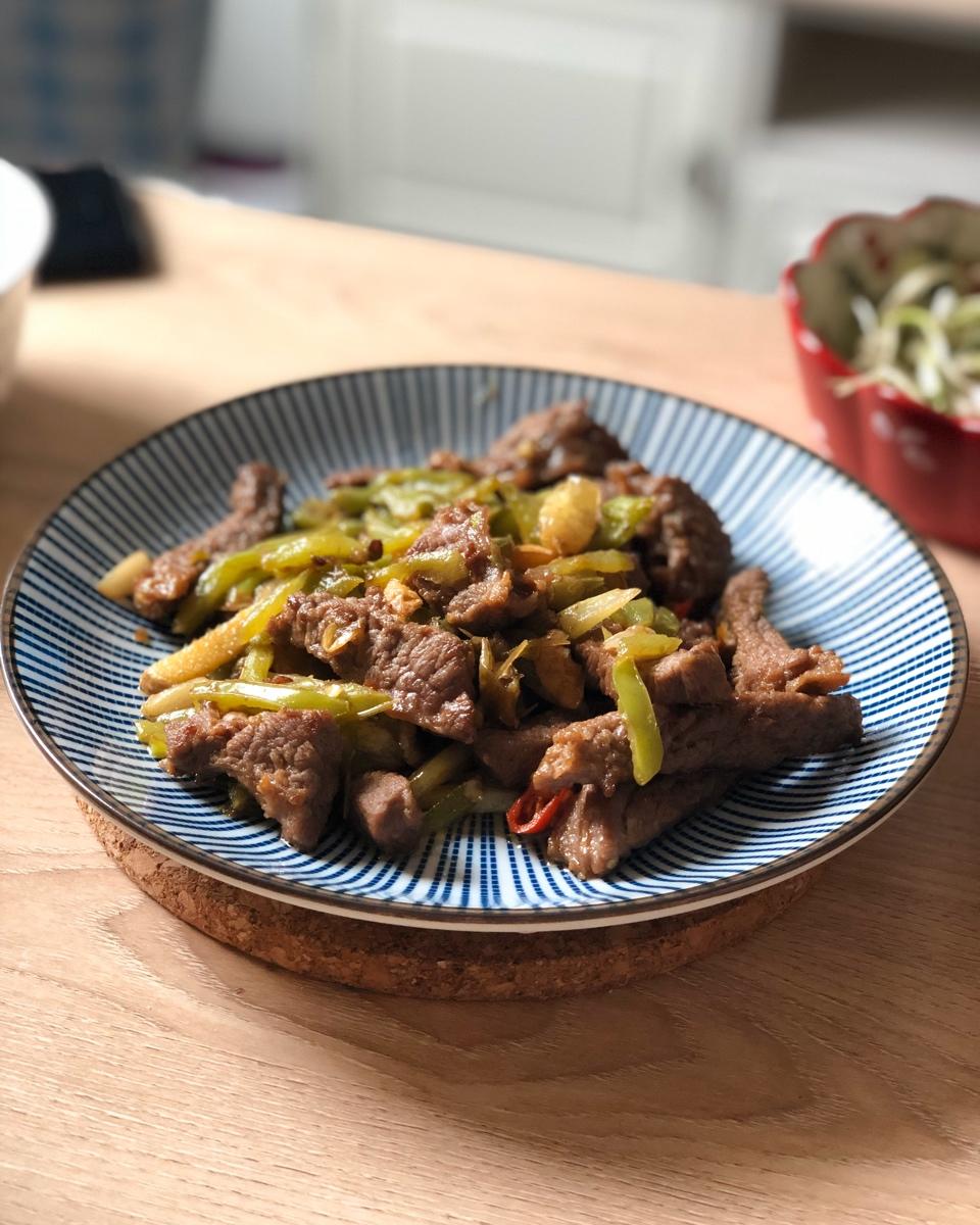 疯狂下饭的泡椒牛肉