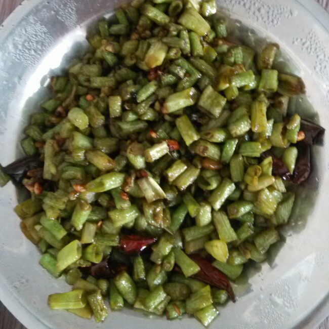 肉沫豆角下饭菜